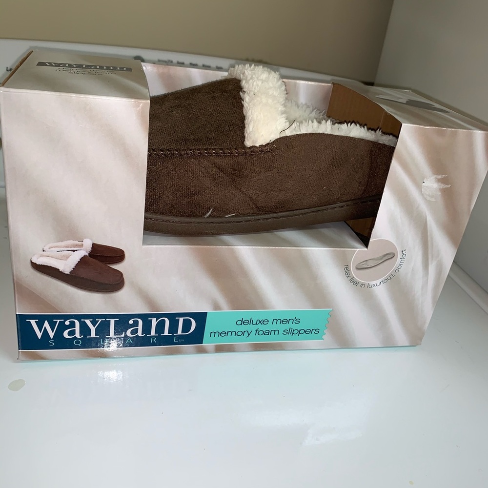 Men’s Deluxe Memory Foam Slippers